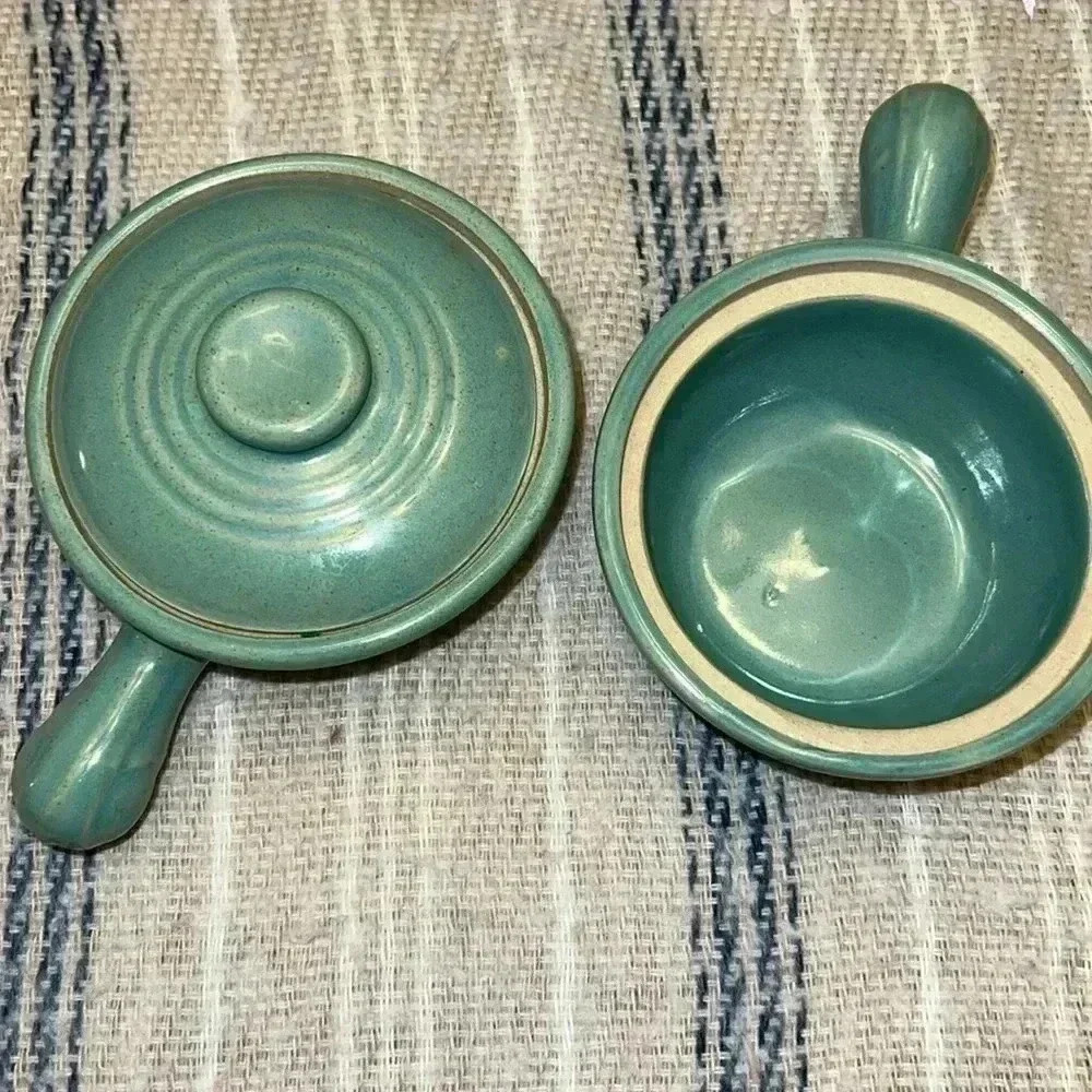 2 Pottery Crocks 1 Lid